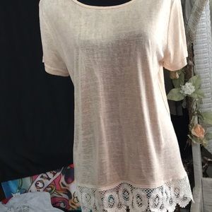 women’s umgee top